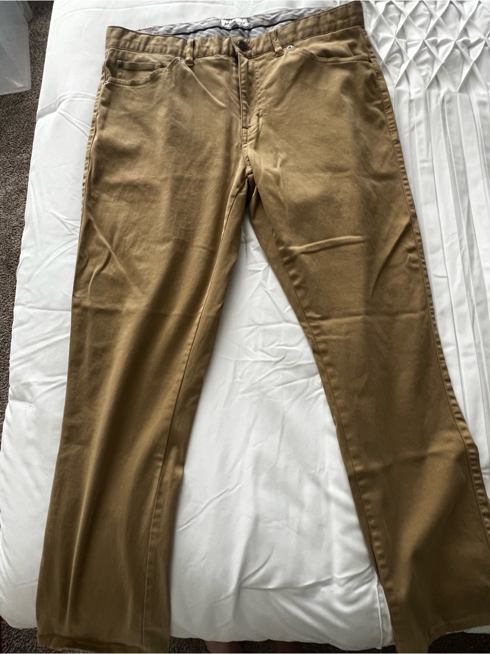 Peter Millar - Men's Sateen Straight-Fit Chinos in Khaki 36x30